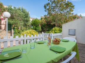 Гостиница Apartment Les Mas de la Garrigue I et II-1  Ле Кап Даг